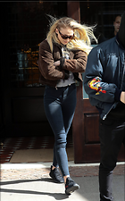 Celebrity Photo: Sophie Turner
2494x4000 922 kb
Viewed 4 times
@BestEyeCandy.com