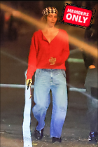 Celebrity Photo: Halle Berry
1633x2449 2.3 mb
Viewed 0 times
@BestEyeCandy.com