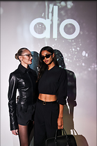 Celebrity Photo: Candice Swanepoel
1200x1799 178 kb
Viewed 5 times
@BestEyeCandy.com