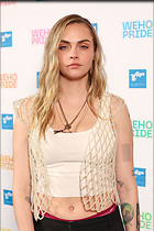 Celebrity Photo: Cara Delevingne
1365x2048 992 kb
Viewed 21 times
@BestEyeCandy.com