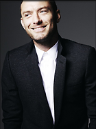 Celebrity Photo: Jude Law
749x1000 381 kb
Viewed 3 times
@BestEyeCandy.com