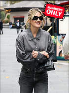 Celebrity Photo: Ashley Roberts
2200x2969 2.0 mb
Viewed 0 times
@BestEyeCandy.com