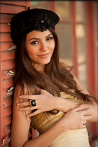 Celebrity Photo: Victoria Justice
733x1100 534 kb
Viewed 4 times
@BestEyeCandy.com