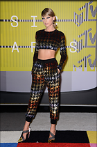 Celebrity Photo: Taylor Swift
1328x2000   628 kb
Viewed 5 times
@BestEyeCandy.com