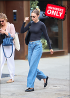 Celebrity Photo: Gigi Hadid
2286x3200 2.2 mb
Viewed 0 times
@BestEyeCandy.com