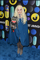 Celebrity Photo: Sabrina Carpenter
1280x1920   325 kb
Viewed 7 times
@BestEyeCandy.com