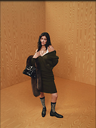 Celebrity Photo: Kylie Jenner
1280x1701 234 kb
Viewed 11 times
@BestEyeCandy.com
