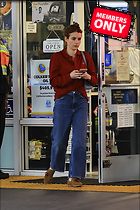 Celebrity Photo: Emma Roberts
2200x3300 2.0 mb
Viewed 0 times
@BestEyeCandy.com