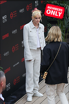 Celebrity Photo: Kristen Stewart
2013x3020 3.3 mb
Viewed 0 times
@BestEyeCandy.com
