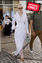 Celebrity Photo: Elle Fanning
3676x5512 2.5 mb
Viewed 0 times
@BestEyeCandy.com