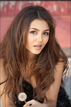 Celebrity Photo: Victoria Justice
733x1100 433 kb
Viewed 3 times
@BestEyeCandy.com