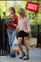 Celebrity Photo: Kate Moss
4000x6000 2.5 mb
Viewed 0 times
@BestEyeCandy.com