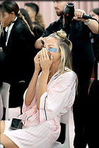 Celebrity Photo: Candice Swanepoel
1200x1800 195 kb
Viewed 3 times
@BestEyeCandy.com