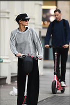 Celebrity Photo: Paris Hilton
1200x1800 151 kb
Viewed 13 times
@BestEyeCandy.com