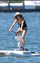 Celebrity Photo: Gisele Bundchen
1200x1898 275 kb
Viewed 9 times
@BestEyeCandy.com