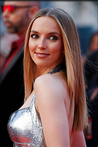 Celebrity Photo: Jodie Comer
1200x1800 254 kb
Viewed 14 times
@BestEyeCandy.com