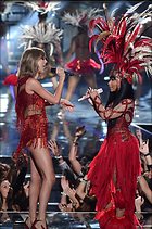 Celebrity Photo: Taylor Swift
1329x2000   709 kb
Viewed 5 times
@BestEyeCandy.com