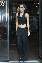 Celebrity Photo: Zoe Kravitz
1200x1800 259 kb
Viewed 6 times
@BestEyeCandy.com