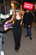 Celebrity Photo: Miley Cyrus
2333x3500 2.8 mb
Viewed 1 time
@BestEyeCandy.com