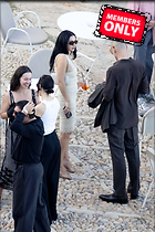 Celebrity Photo: Charli XCX
2200x3299 2.7 mb
Viewed 0 times
@BestEyeCandy.com