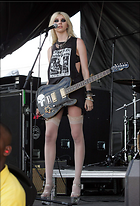 Celebrity Photo: Taylor Momsen
1690x2481 790 kb
Viewed 4 times
@BestEyeCandy.com