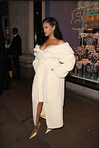 Celebrity Photo: Rihanna
1366x2048 895 kb
Viewed 4 times
@BestEyeCandy.com