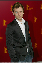 Celebrity Photo: Jude Law
1050x1570 162 kb
Viewed 4 times
@BestEyeCandy.com