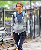 Celebrity Photo: Natalie Portman
1701x2048 1.4 mb
Viewed 9 times
@BestEyeCandy.com