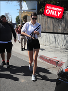 Celebrity Photo: Kendall Jenner
2615x3500 4.3 mb
Viewed 1 time
@BestEyeCandy.com