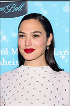 Celebrity Photo: Gal Gadot
1365x2048 888 kb
Viewed 9 times
@BestEyeCandy.com
