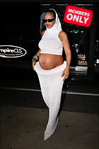 Celebrity Photo: Rihanna
2333x3499 2.2 mb
Viewed 1 time
@BestEyeCandy.com