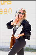 Celebrity Photo: Hilary Duff
1366x2049 757 kb
Viewed 24 times
@BestEyeCandy.com