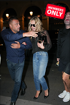 Celebrity Photo: Kate Moss
2333x3500 4.3 mb
Viewed 0 times
@BestEyeCandy.com