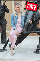 Celebrity Photo: Heather Locklear
2333x3500 1.9 mb
Viewed 0 times
@BestEyeCandy.com