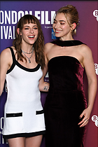Celebrity Photo: Kristen Stewart
2966x4450 1.3 mb
Viewed 7 times
@BestEyeCandy.com