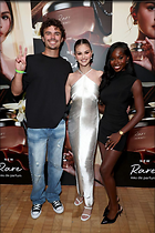 Celebrity Photo: Selena Gomez
667x1000 107 kb
Viewed 19 times
@BestEyeCandy.com