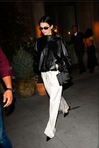 Celebrity Photo: Kendall Jenner
1365x2048 958 kb
Viewed 9 times
@BestEyeCandy.com