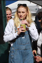 Celebrity Photo: Sophie Turner
1467x2201 514 kb
Viewed 3 times
@BestEyeCandy.com