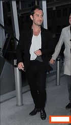 Celebrity Photo: Jude Law
694x1212 116 kb
Viewed 3 times
@BestEyeCandy.com