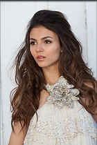 Celebrity Photo: Victoria Justice
733x1100 596 kb
Viewed 3 times
@BestEyeCandy.com
