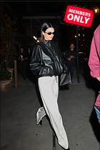 Celebrity Photo: Kendall Jenner
2195x3293 1.9 mb
Viewed 0 times
@BestEyeCandy.com