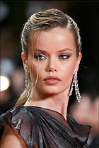 Celebrity Photo: Frida Aasen
667x1000 105 kb
Viewed 6 times
@BestEyeCandy.com