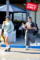 Celebrity Photo: Hailey Baldwin
2333x3500 2.3 mb
Viewed 1 time
@BestEyeCandy.com