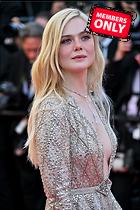 Celebrity Photo: Elle Fanning
3333x5000 3.1 mb
Viewed 1 time
@BestEyeCandy.com