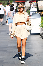 Celebrity Photo: Ashley Roberts
1176x1800   937 kb
Viewed 10 times
@BestEyeCandy.com