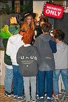 Celebrity Photo: Amber Heard
2333x3500 5.5 mb
Viewed 0 times
@BestEyeCandy.com