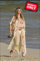 Celebrity Photo: Heidi Klum
2333x3500 1.7 mb
Viewed 0 times
@BestEyeCandy.com