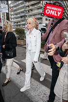 Celebrity Photo: Kristen Stewart
2333x3500 3.4 mb
Viewed 1 time
@BestEyeCandy.com