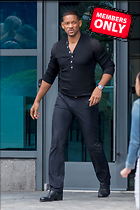 Celebrity Photo: Will Smith
2333x3500 2.5 mb
Viewed 0 times
@BestEyeCandy.com