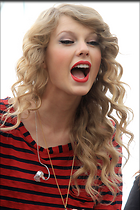 Celebrity Photo: Taylor Swift
2400x3600 1.1 mb
Viewed 5 times
@BestEyeCandy.com